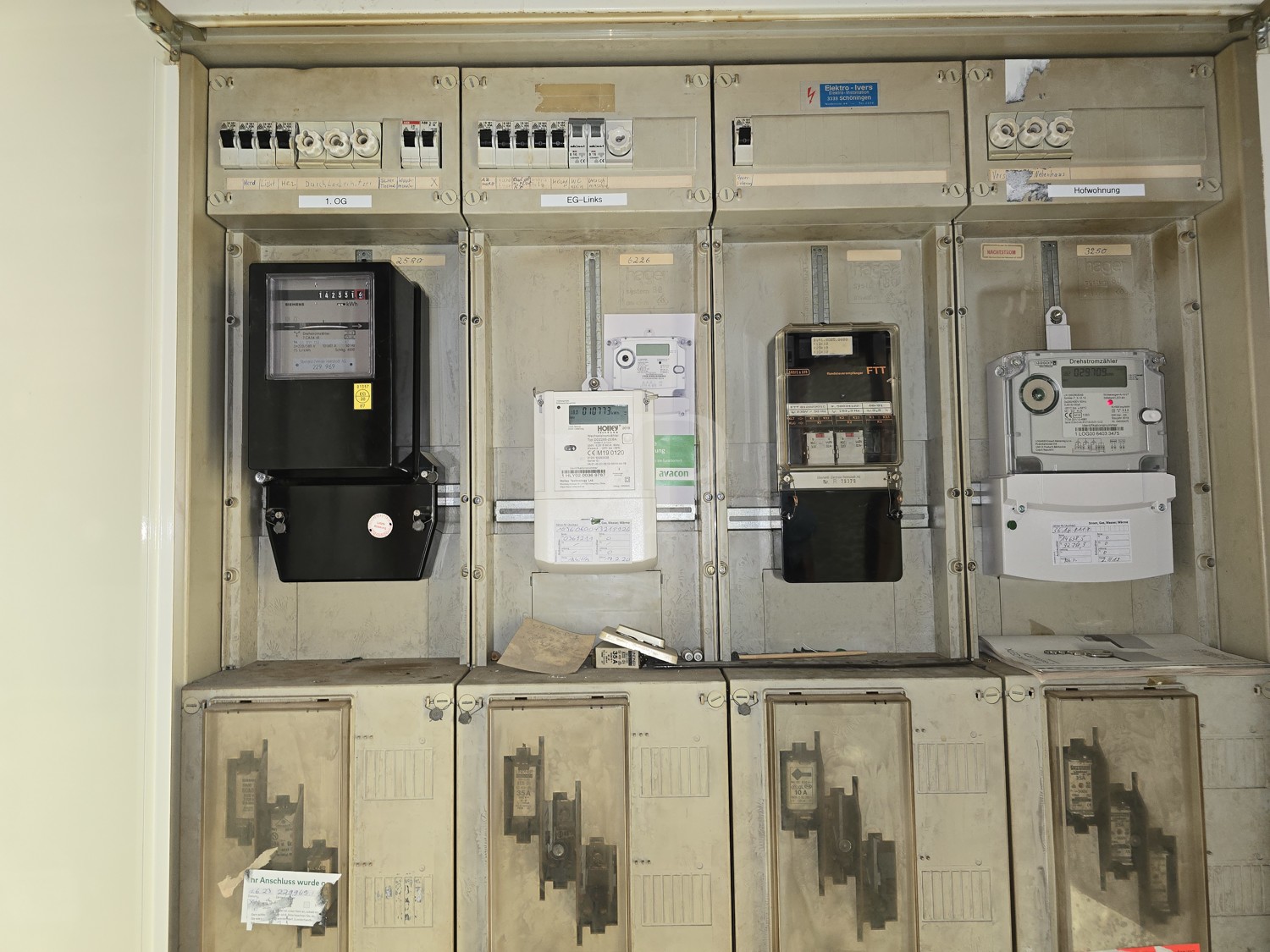 Elektrische Anschlüsse Haupthaus