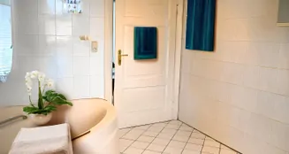 von_poll_real_estate_property_24113022_image_4