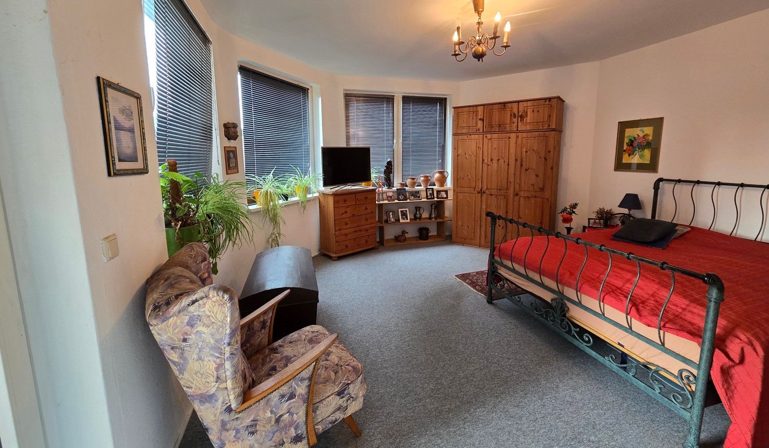 Schlafzimmer EG links
