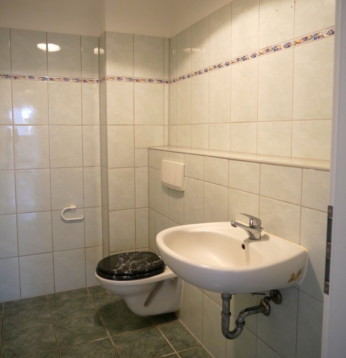 Badezimmer EG