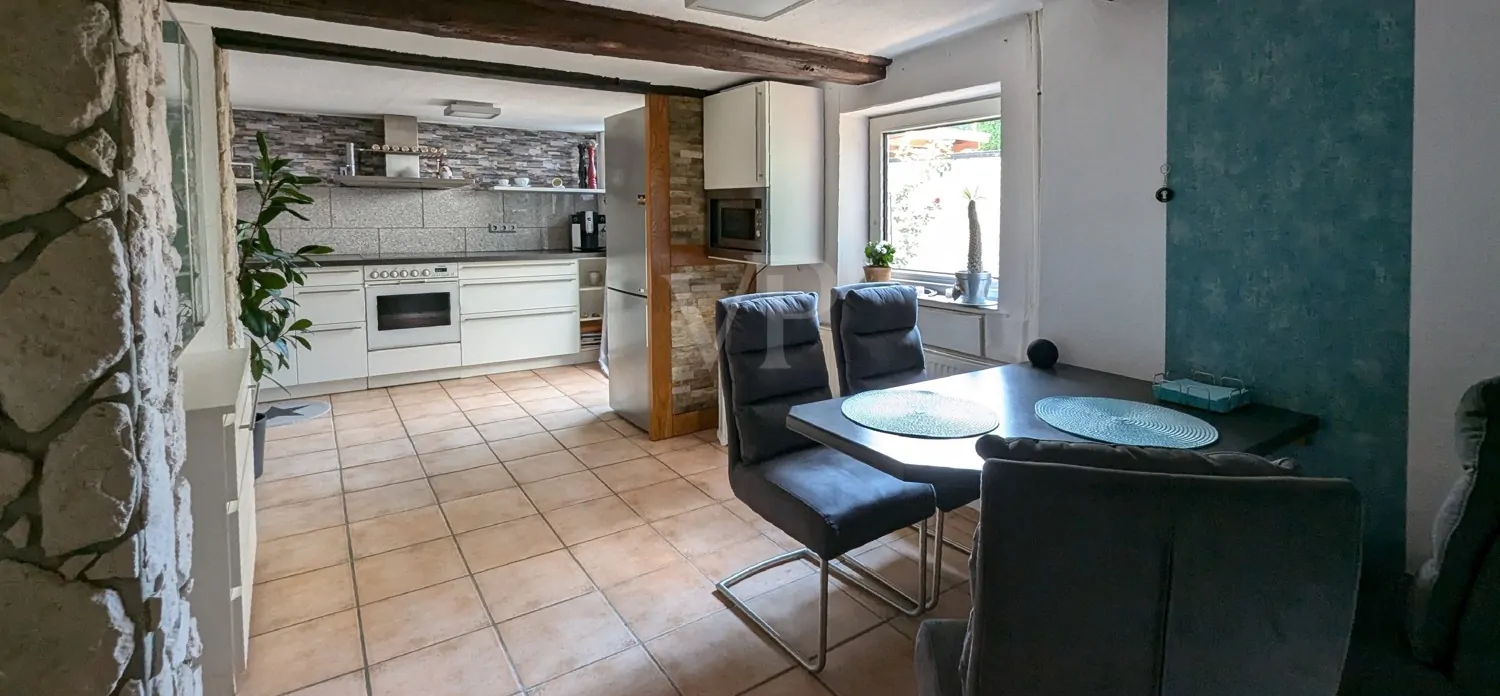 Küche mit Essbereich EG