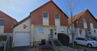 von_poll_real_estate_property_25113015_image_0