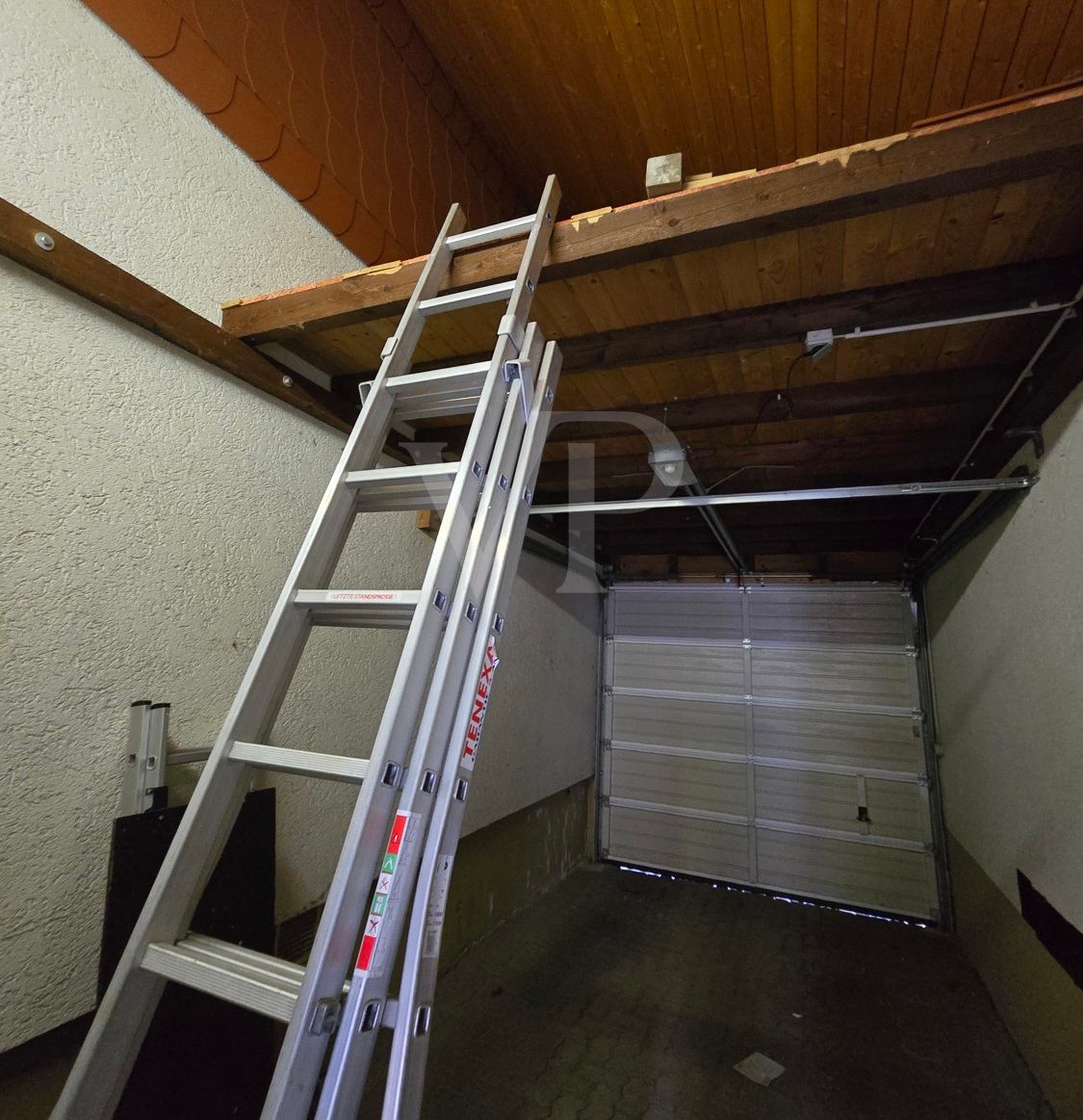 Garage mit Stauboden