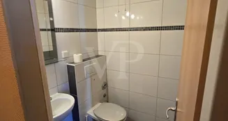 von_poll_real_estate_property_25113023_image_8