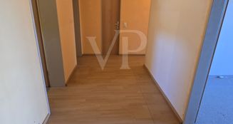 von_poll_real_estate_property_25113023_image_2