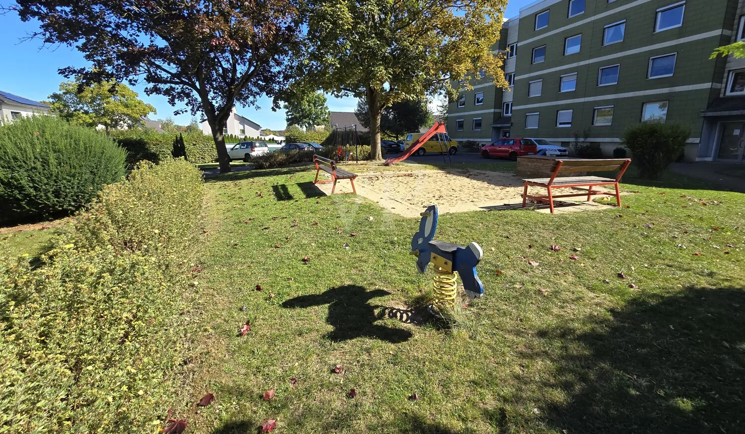 Spielplatz auf dem Grundstück