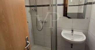 von_poll_real_estate_property_25113023_image_6