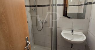 von_poll_real_estate_property_25113023_image_6