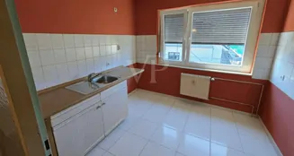 von_poll_real_estate_property_25113023_image_11