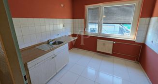 von_poll_real_estate_property_25113023_image_11