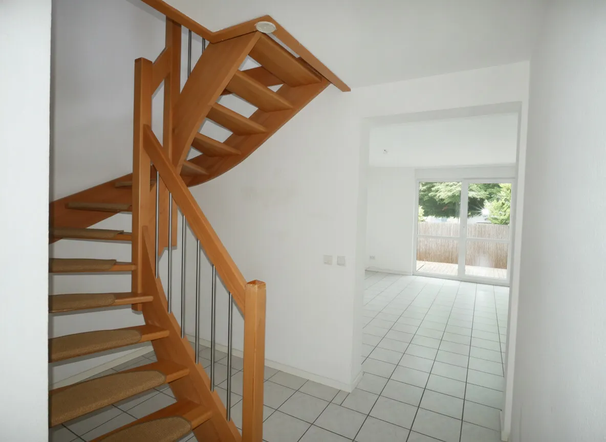 Treppenaufgang zum OG