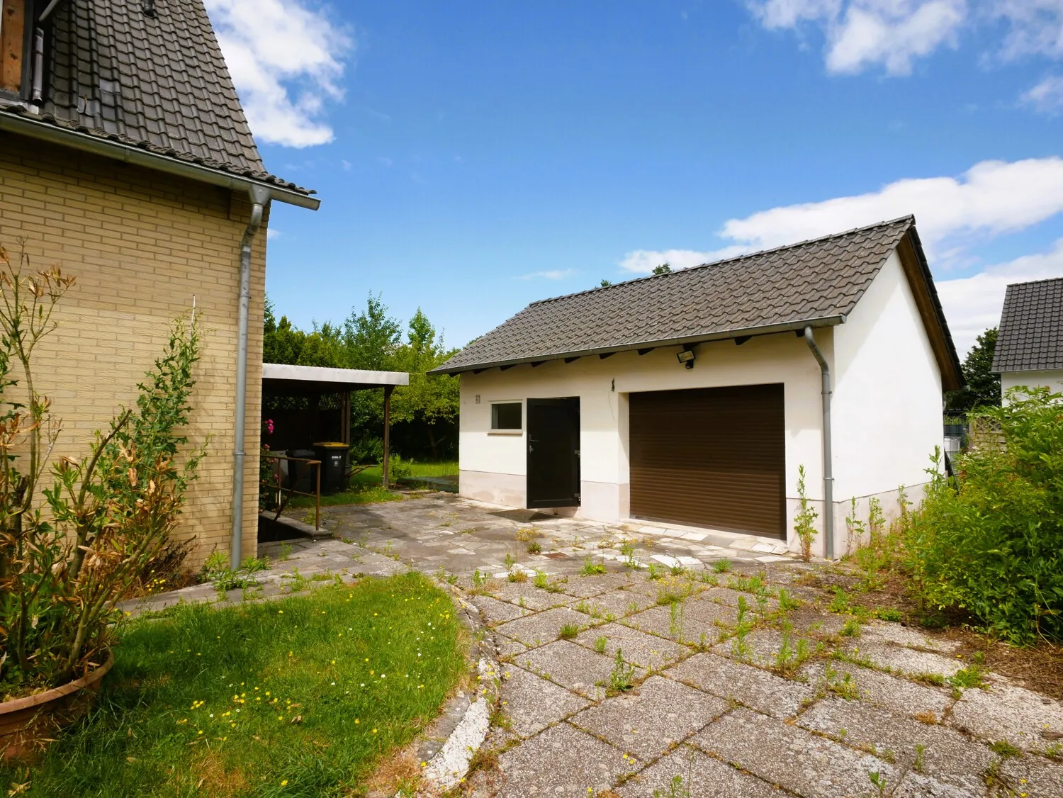 Garage mit Abstellraum-1