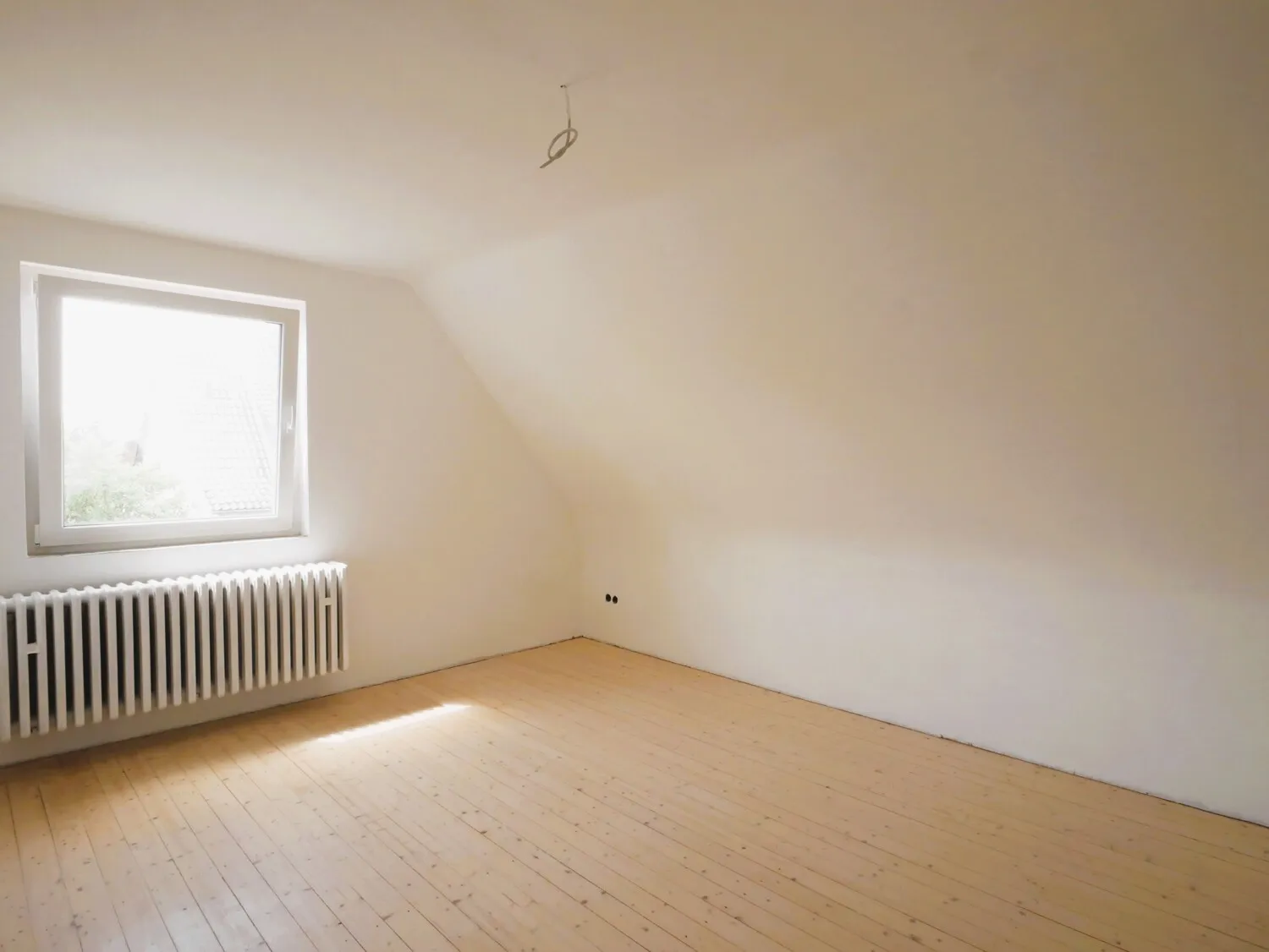 Zimmer 2 OG