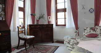 von_poll_real_estate_property_20326003_image_11