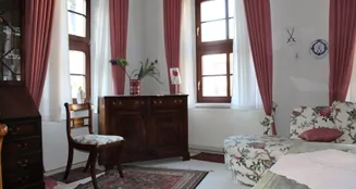 von_poll_real_estate_property_20326003_image_11