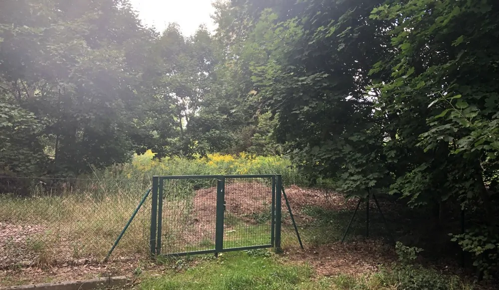 Bauplatz zentral und ruhig im Ort