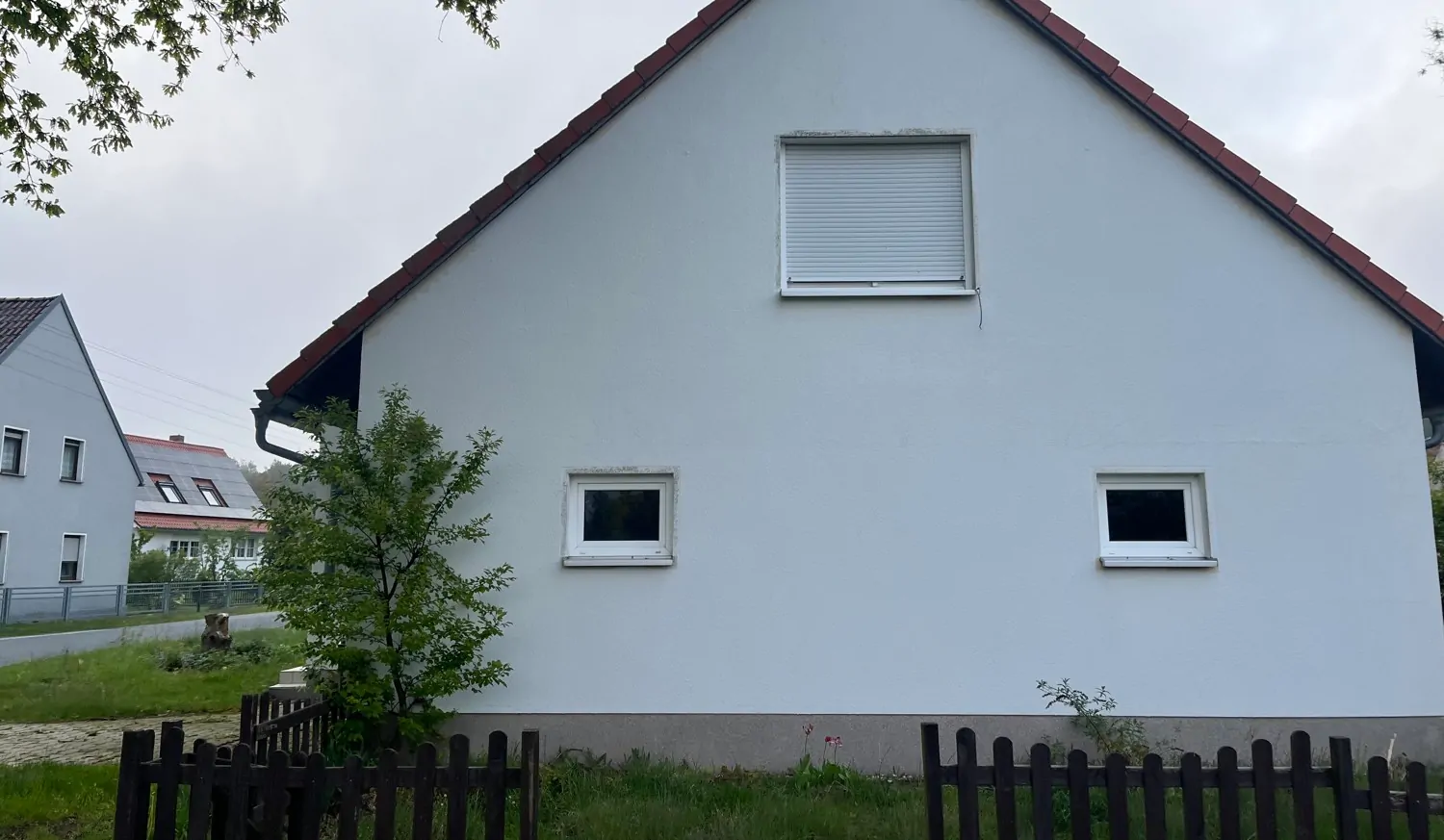 Teilsanierte Doppelhaushäfte in der Nähe von Lohsa