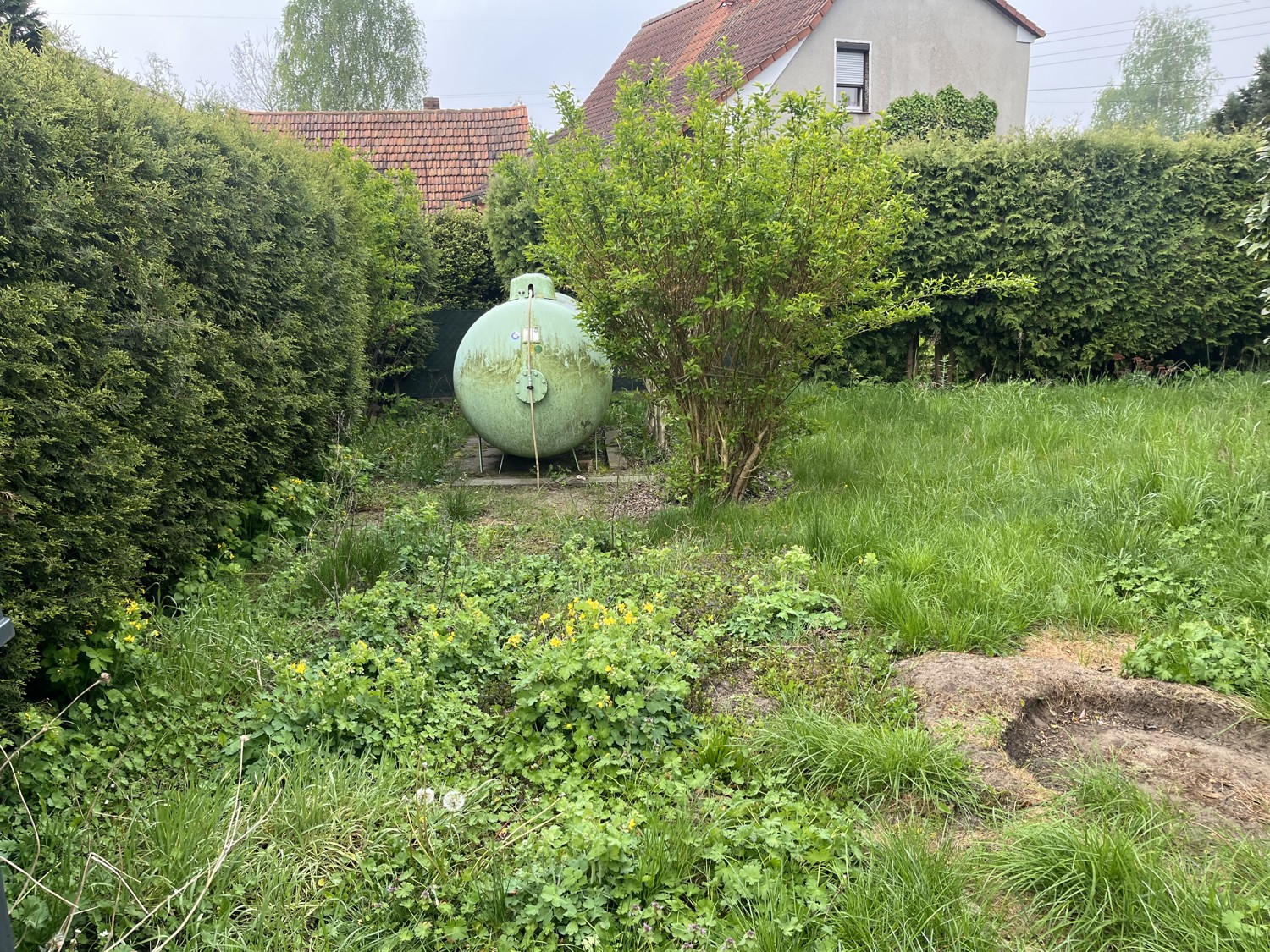 Teilsanierte Doppelhaushäfte in der Nähe von Lohsa