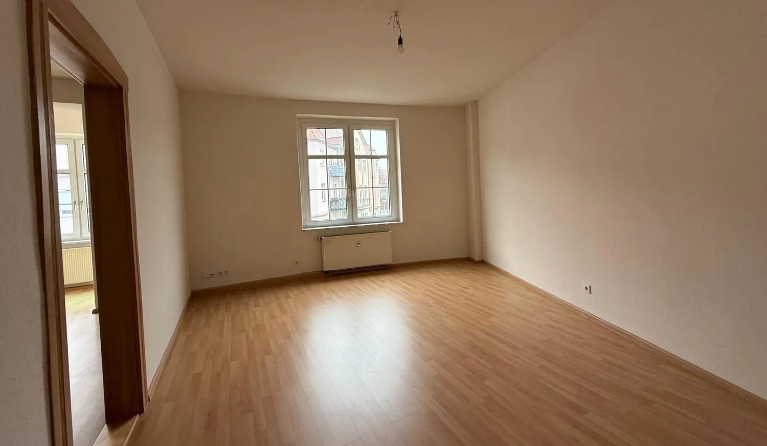 Charmante 4-Zimmer-Wohnung mit Balkon und Einbauküche