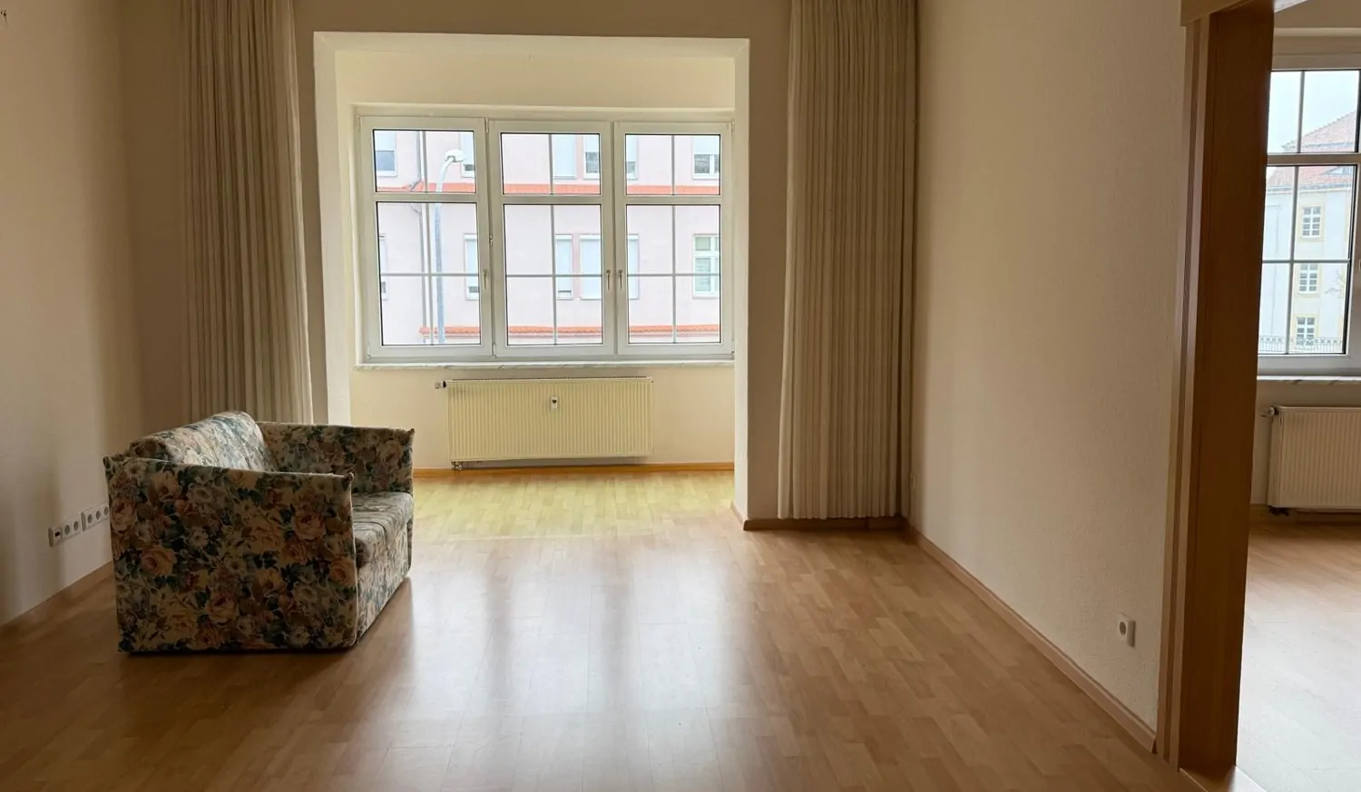 Charmante 4-Zimmer-Wohnung mit Balkon und Einbauküche