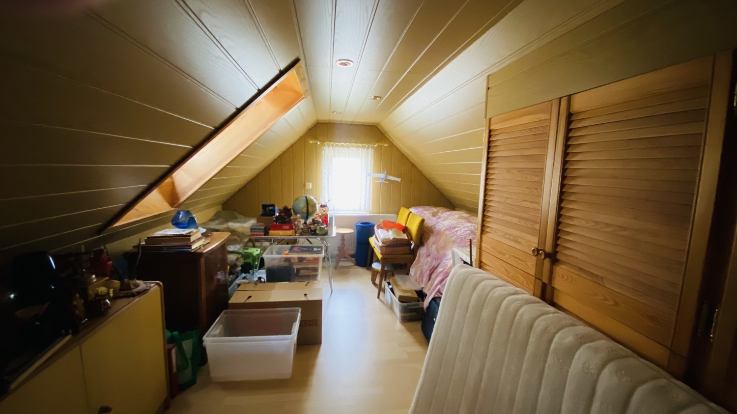 Zimmer über Anbau