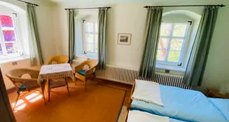 von_poll_real_estate_property_25326015_image_9