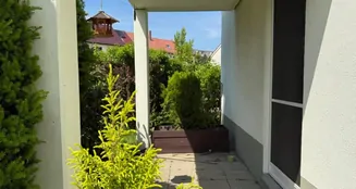 von_poll_real_estate_property_25326014_image_0