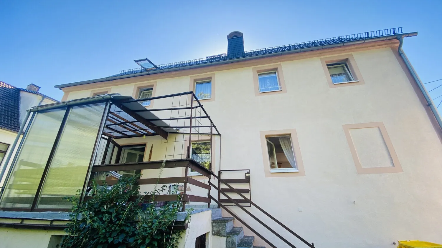 Historisches Familienhaus am Klosterwasser mit Balkon und Gartenfreude