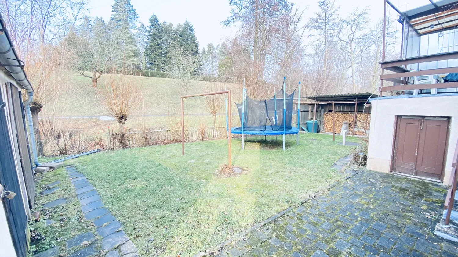 Maison familiale historique près du Klosterwasser avec balcon et jardin
