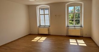 von_poll_real_estate_property_25326026_image_0