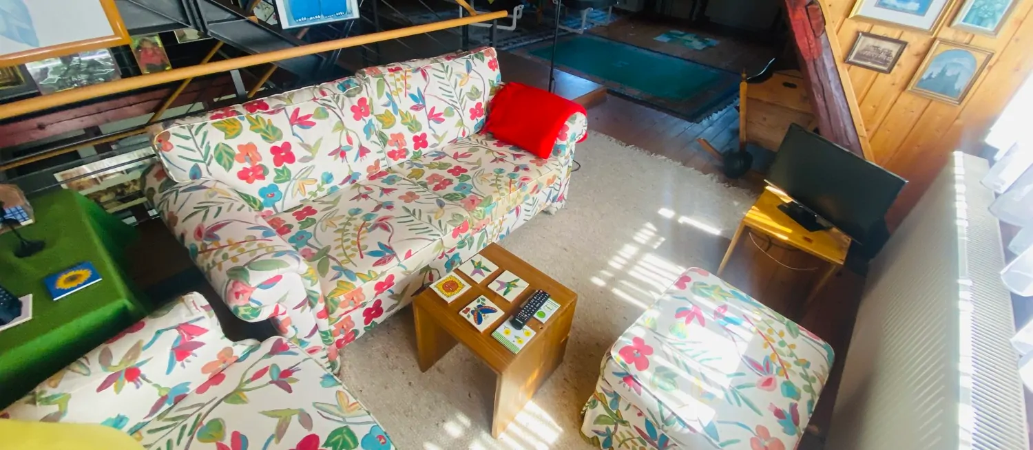 Einfamilienhaus mit offenem Wohnbereich und großem Garten