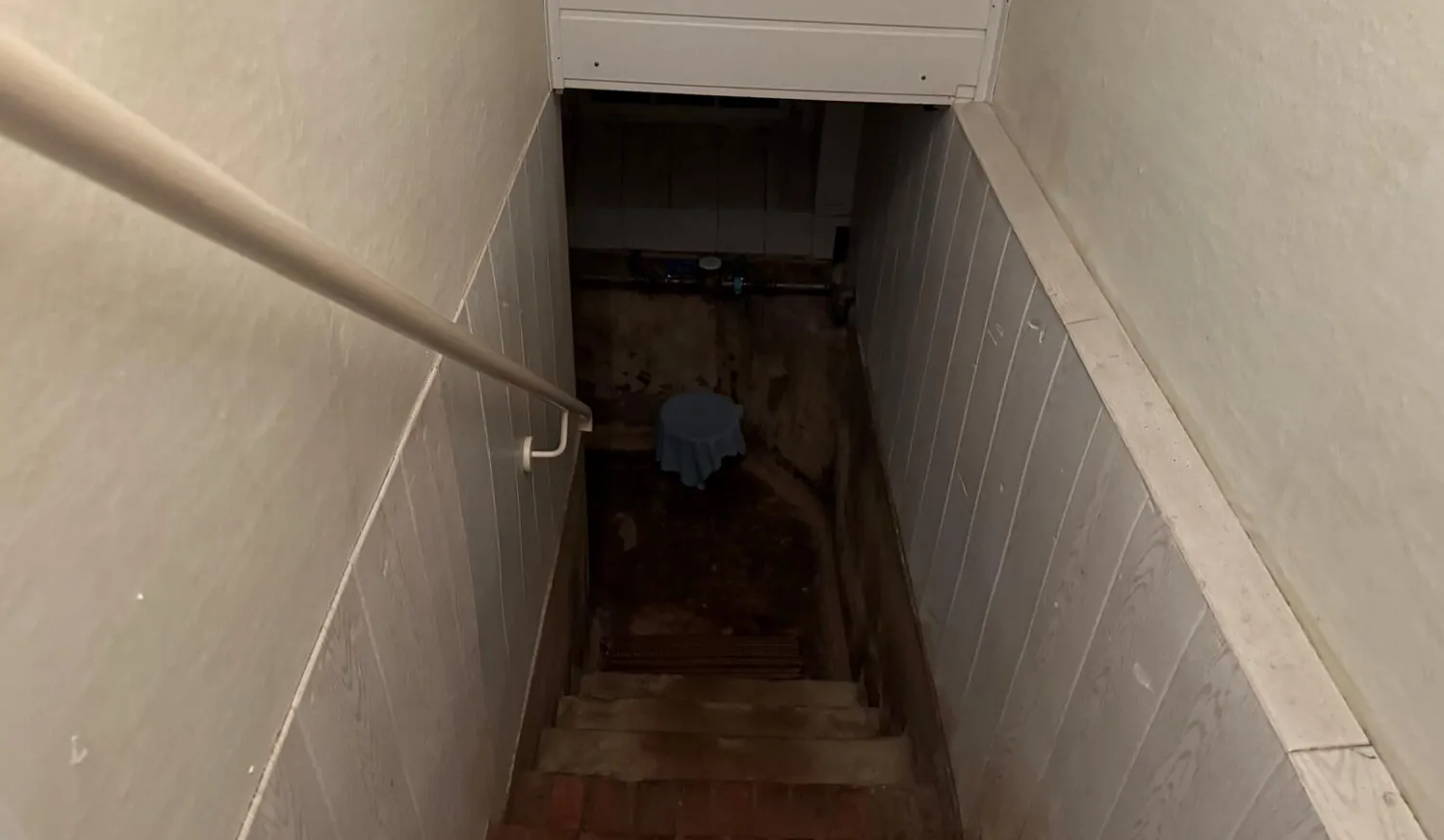 Charmante Doppelhaushäfte mit großem Garten