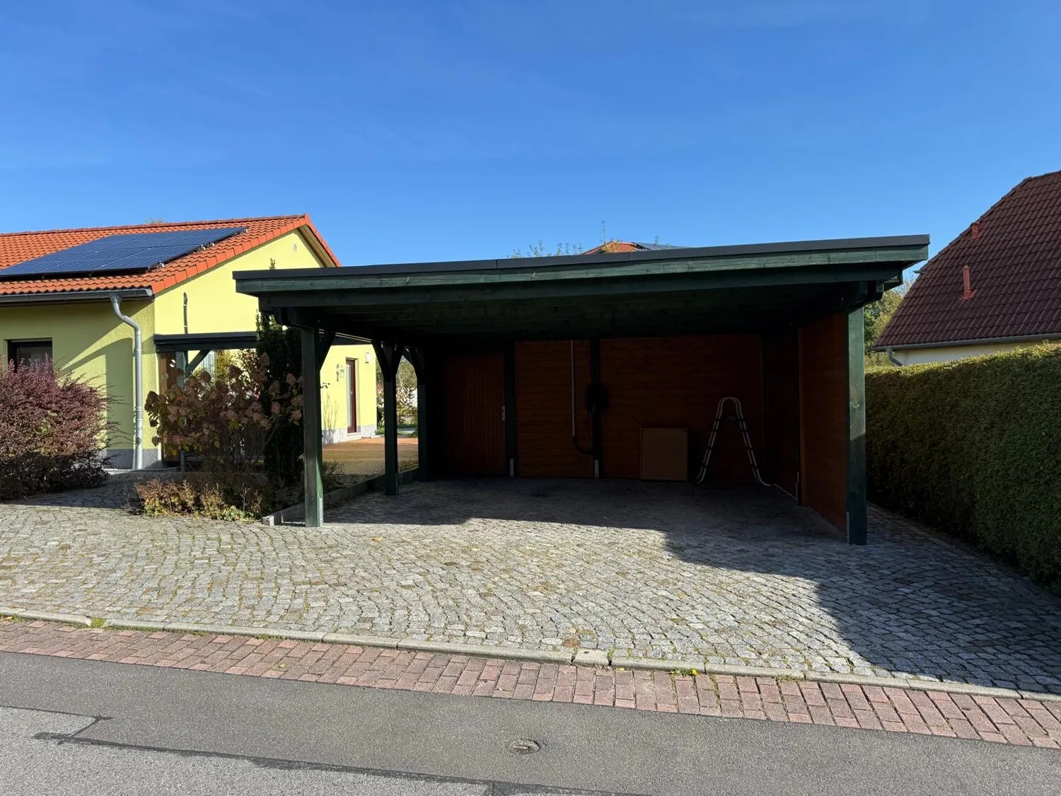 Barrierefreier Bungalow mit sonniger Terasse und moderner Ausstattung