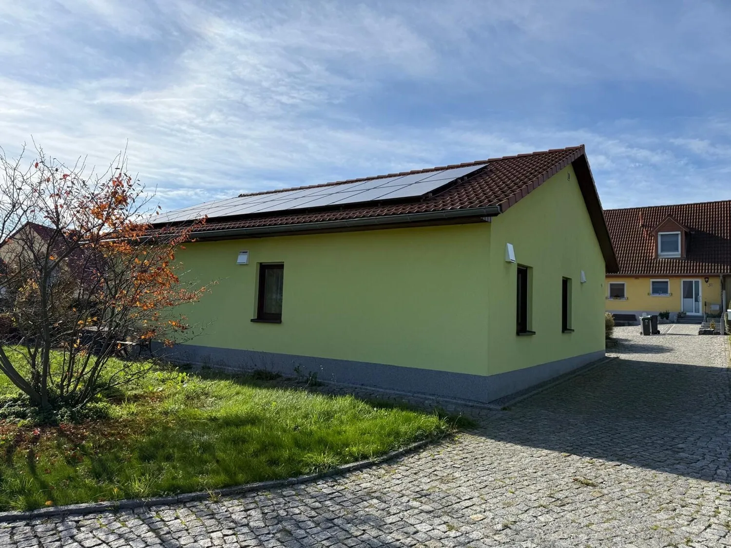Barrierefreier Bungalow mit sonniger Terasse und moderner Ausstattung