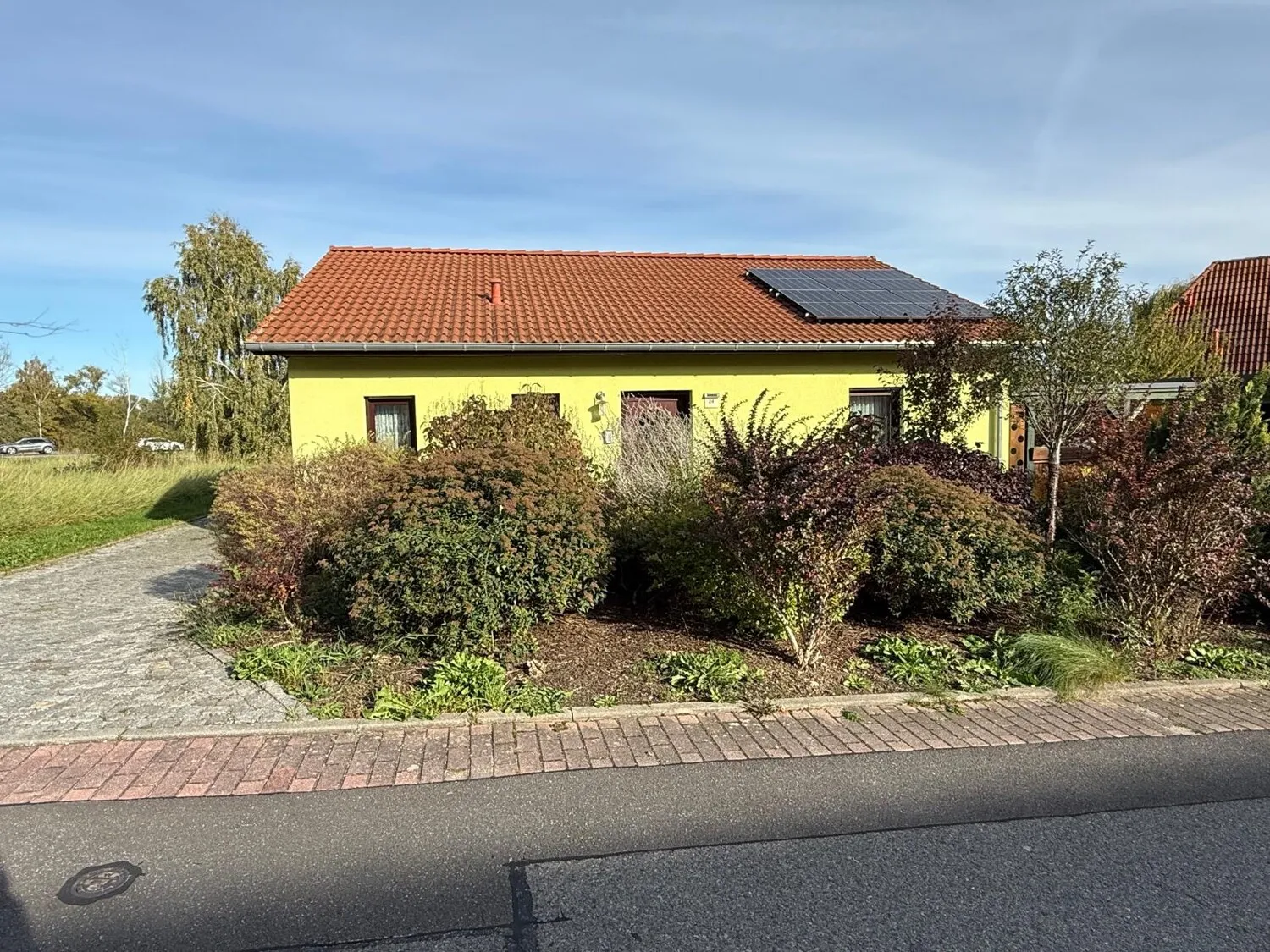 Barrierefreier Bungalow mit sonniger Terasse und moderner Ausstattung