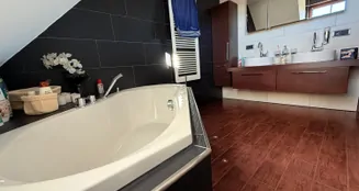 von_poll_real_estate_property_25326039_image_21