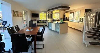 von_poll_real_estate_property_25326039_image_14