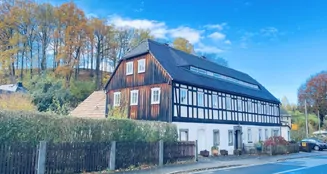 von_poll_real_estate_property_25326041_image_0