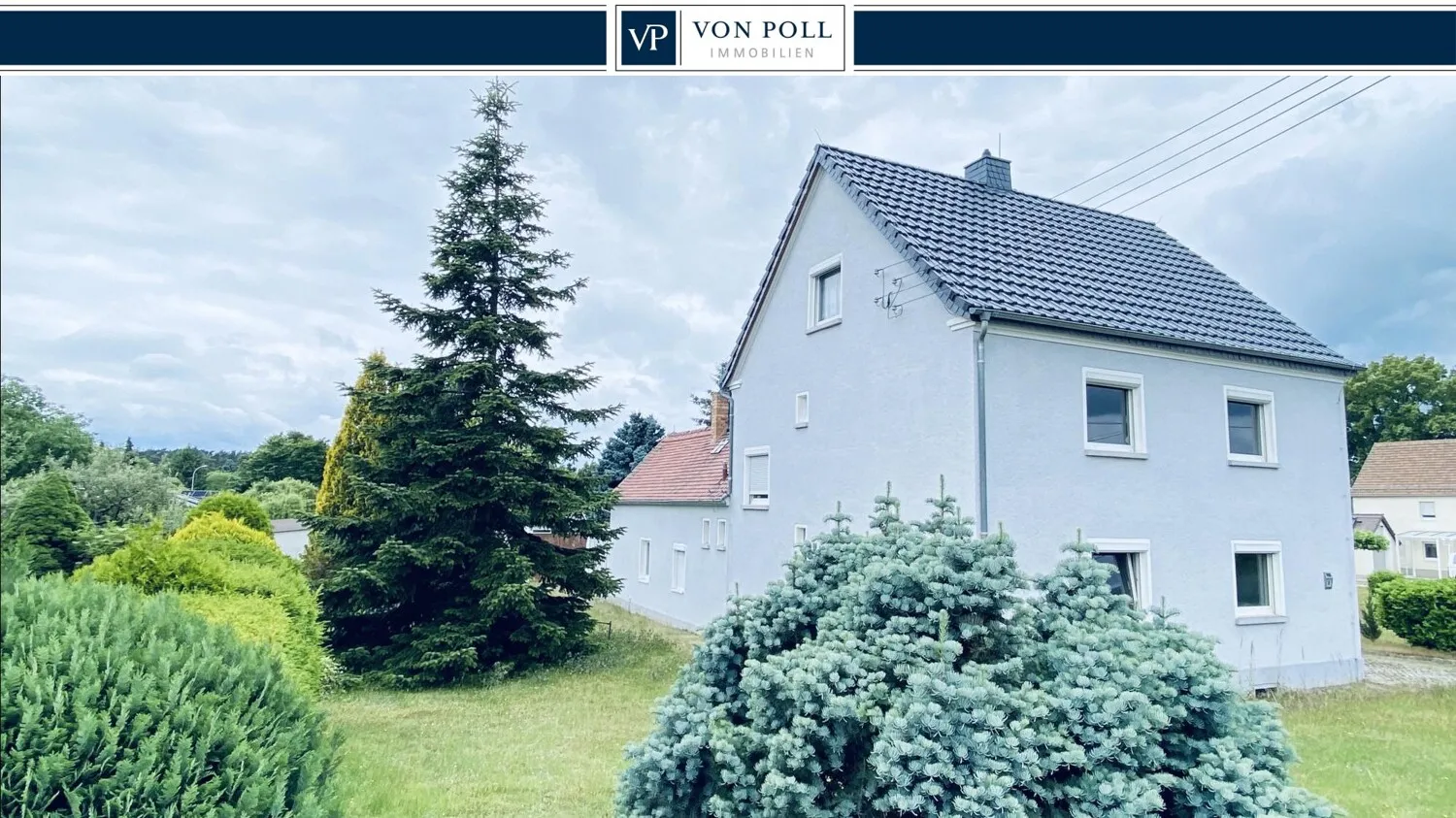 Viel Platz für Ihre Wohnideen – großzügiges Haus mit Nebengebäuden