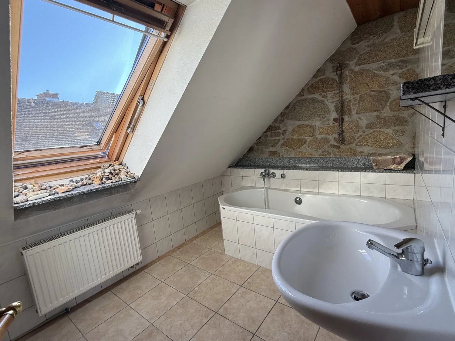 Historisches Reihenmittelhaus mit Blick zu Ortenburg, Balkon und sonniger Terrasse