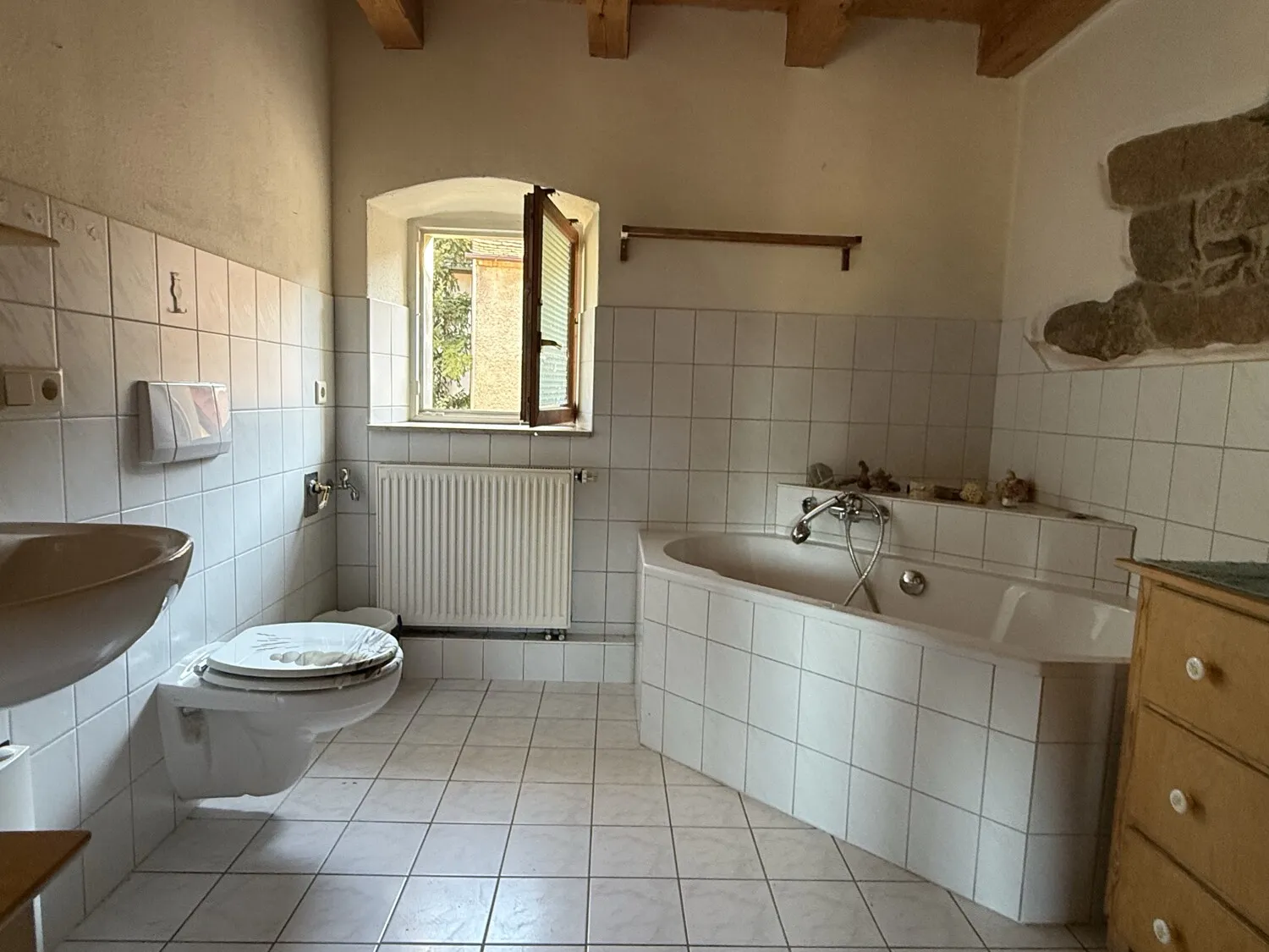 Historisches Reihenmittelhaus mit Blick zu Ortenburg, Balkon und sonniger Terrasse