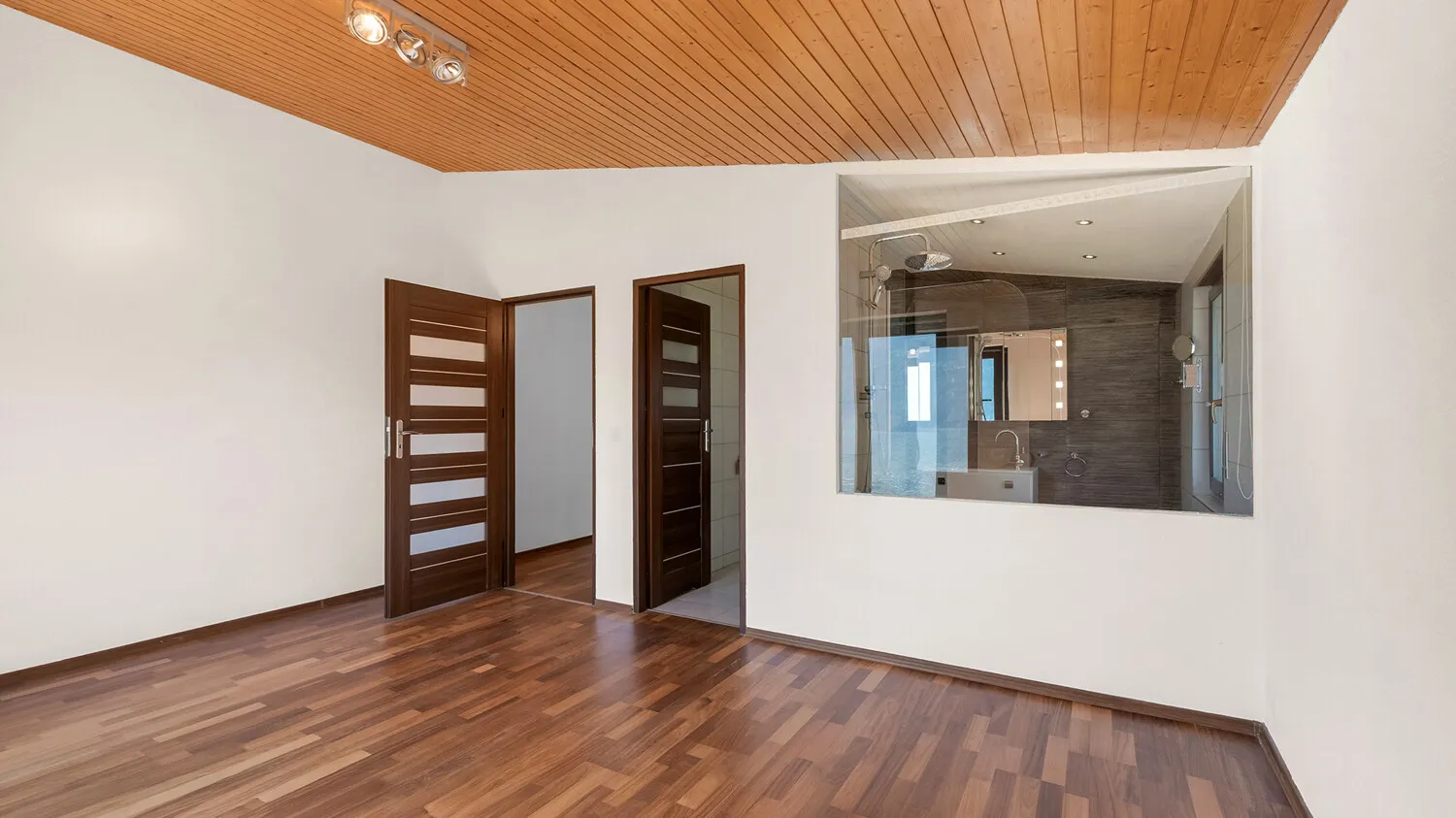 Zimmer 2 im Splitlevel +1