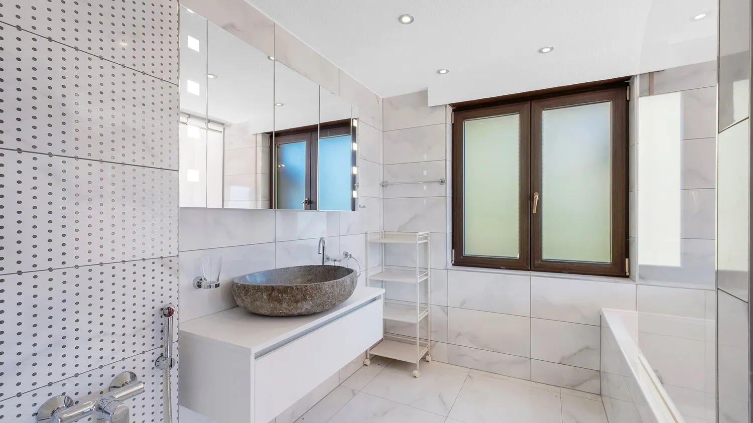 Ensuite- Bad am Zimmer 1 Splitlevel -1