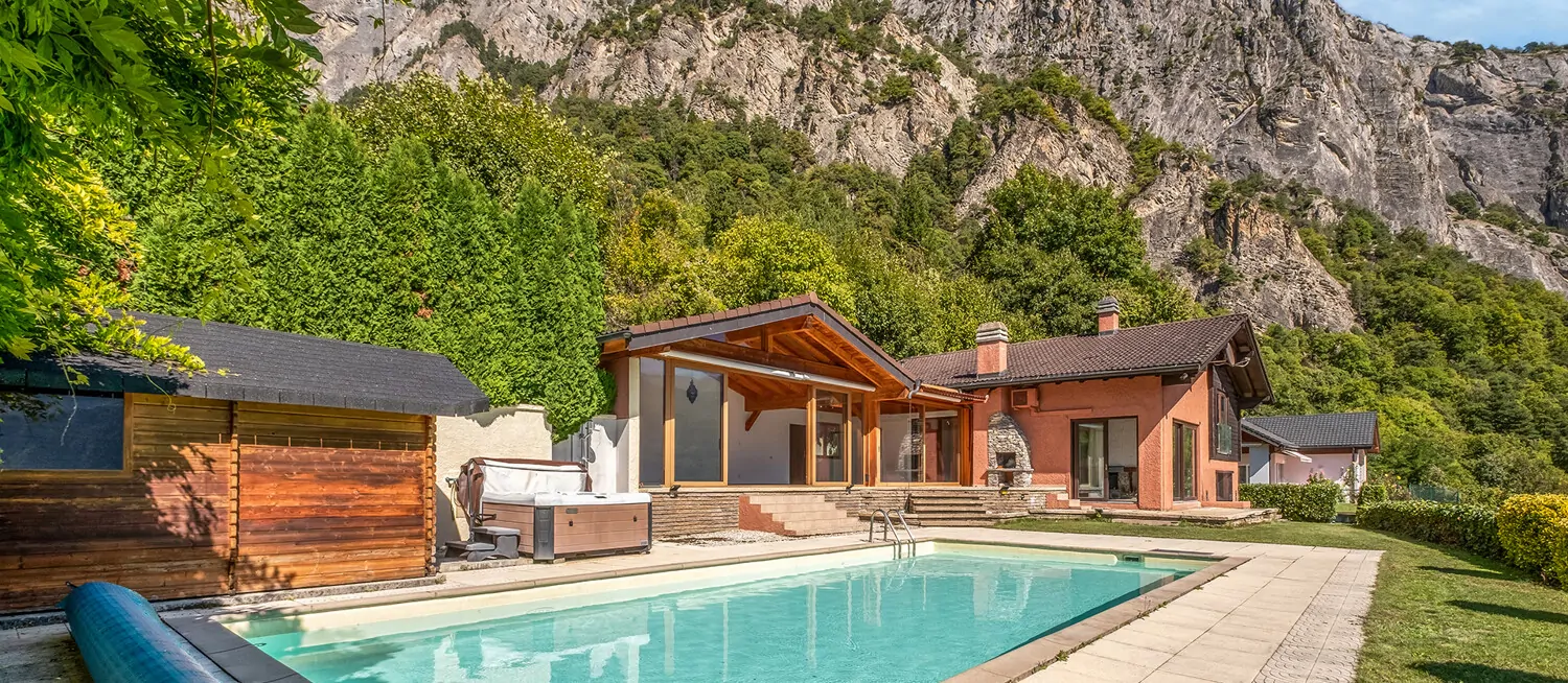 Aussenansicht der Liegenschaft