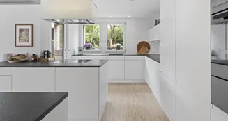 von_poll_real_estate_property_CH253301935a_image_4