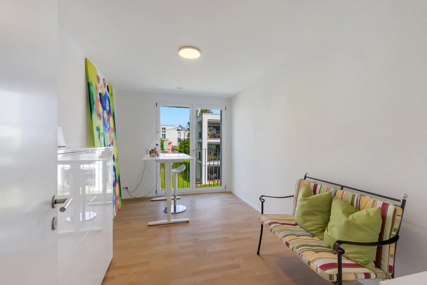 Vielseitig nutzbares Zimmer – ideal als Büro, Gäste- oder Hobbyraum (Zimmer 2)