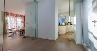 von_poll_real_estate_property_25153005_image_12