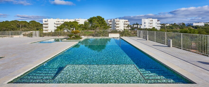 Apartamentos de obra nueva con piscina en Cala d'Or