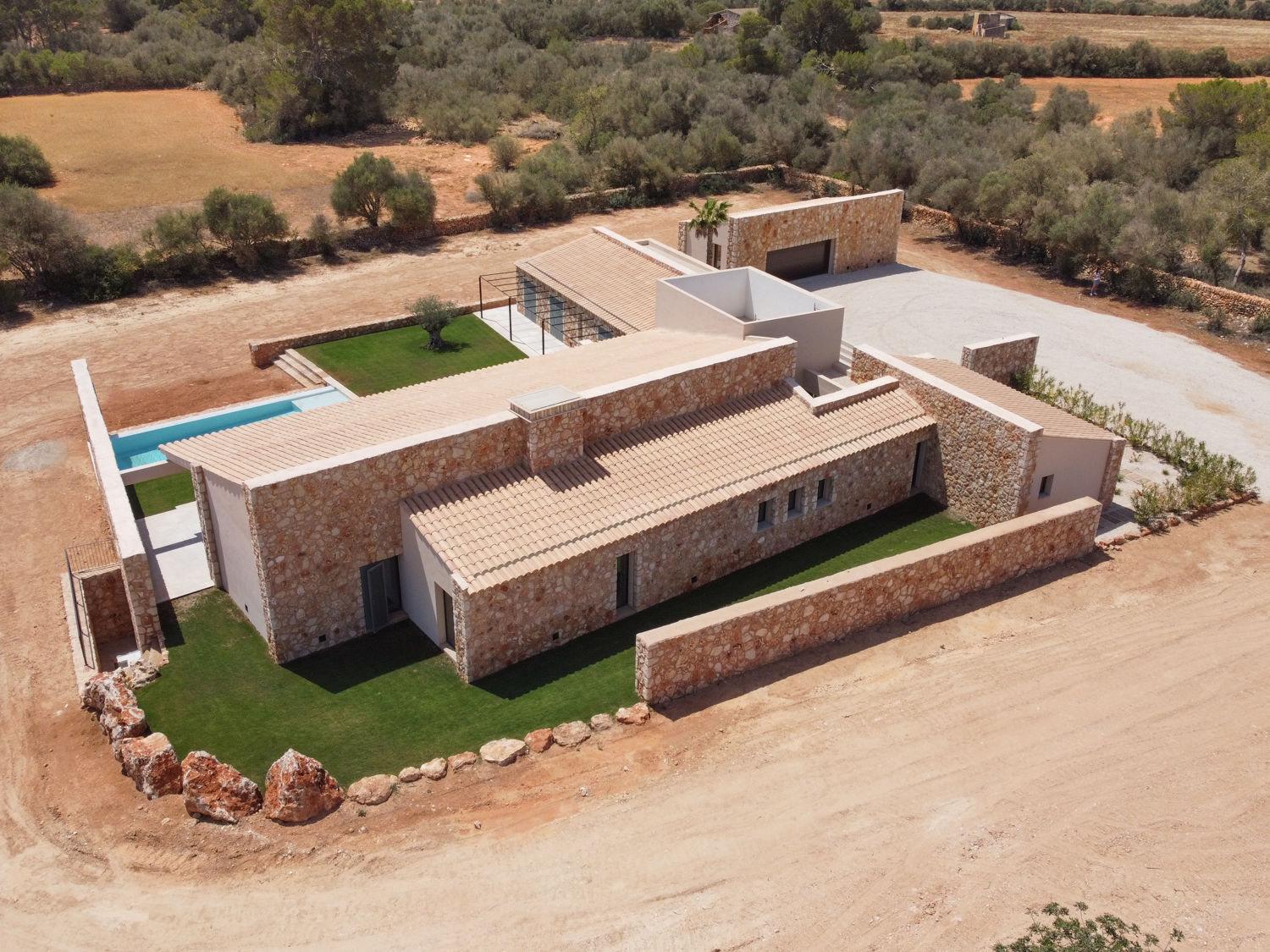 Large natural new build Villa in the countryside of Sa Vinyola