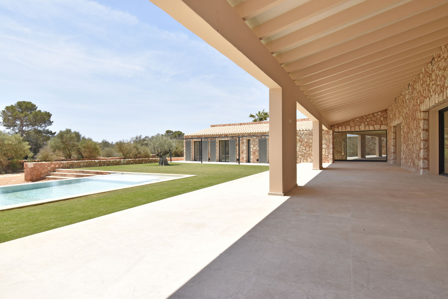 Large natural new build Villa in the countryside of Sa Vinyola